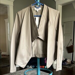 BB Dakota Women's Taupe Jacket